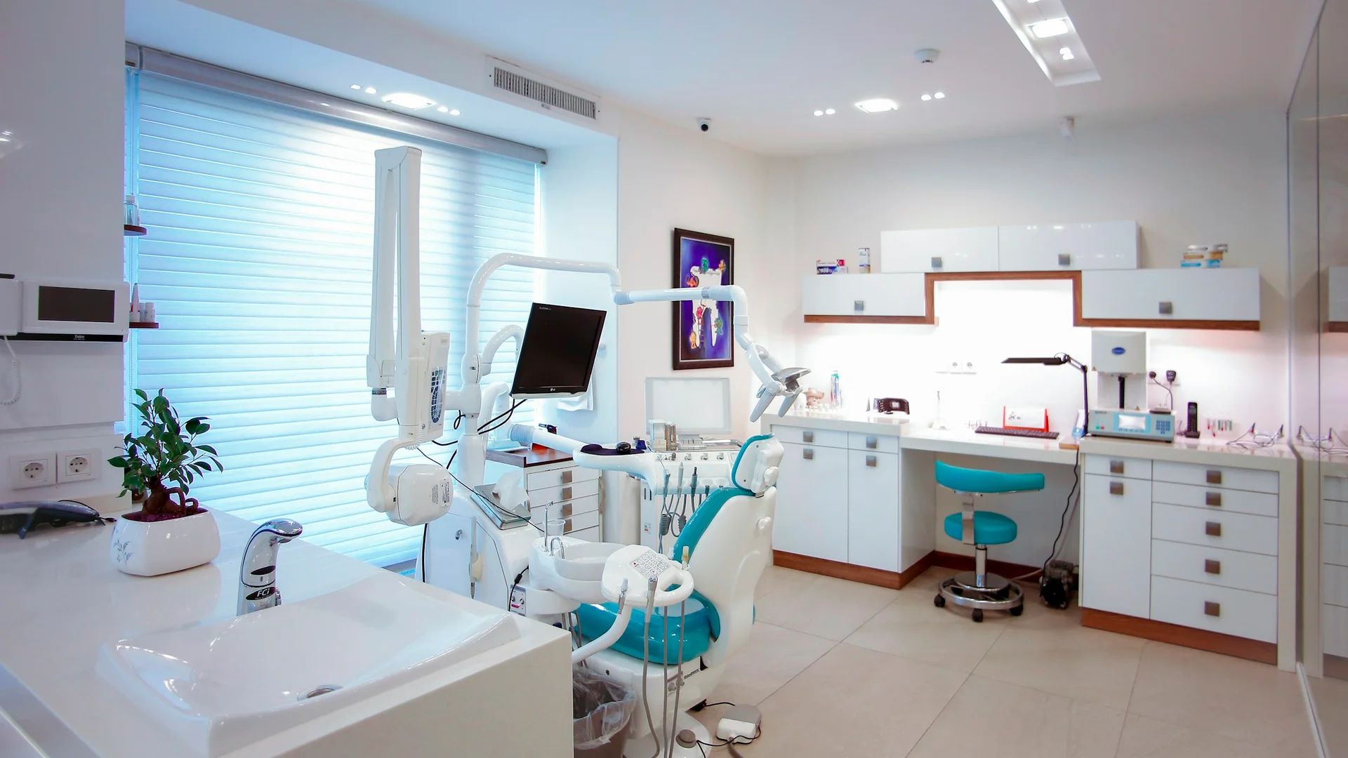 Dentsun International clinic, Antalya